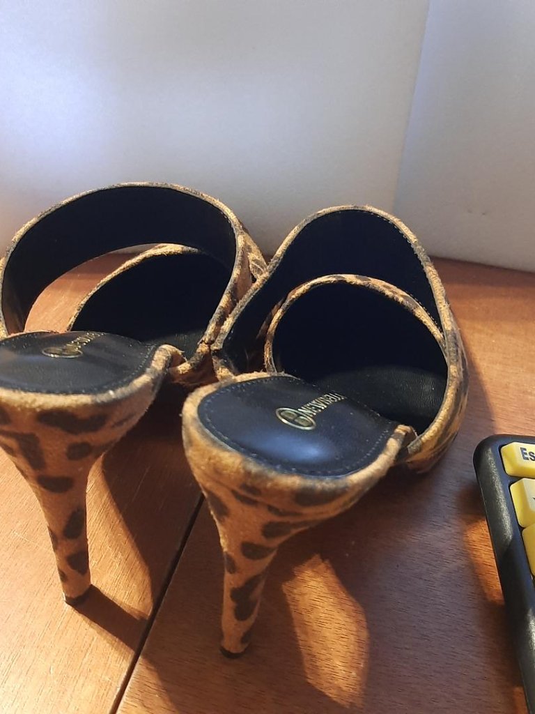 New ! Newbella Leopard Print Vintage Stiletto Mules Size 6.5 — image 4 of 6